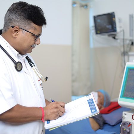 Dr. Sandeep Kumar Garg Patient Checkup