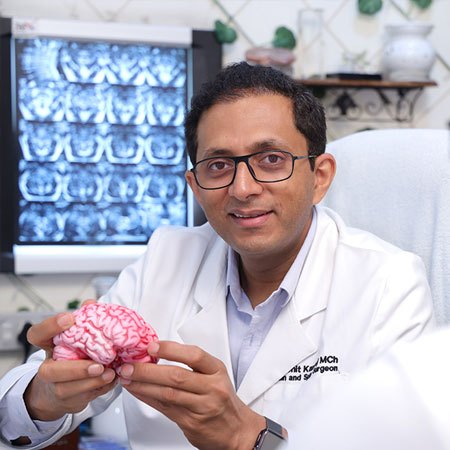 Dr. Rohit Kamboj explain brain stroke